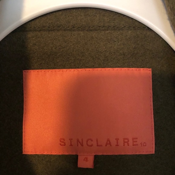 SINCLAIRE 10 Green Coat - Picture 5 of 9